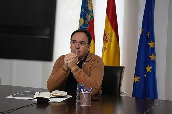 Pérez Llorca emite su primera alerta por lluvias desde Finestrat como presidente: Lo que necesitas saber
