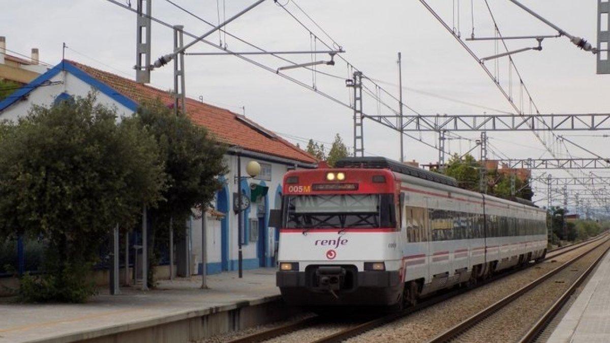 Alcaldesa de Xirivella critica el proyecto de mejora del apeadero de Cercanías de Adif: ¿Qué cambios propone?