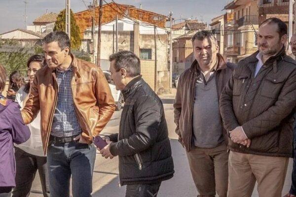 Descubre la Verdad Detrás de "Nadie Conoce a Nadie" Un Análisis Profundo