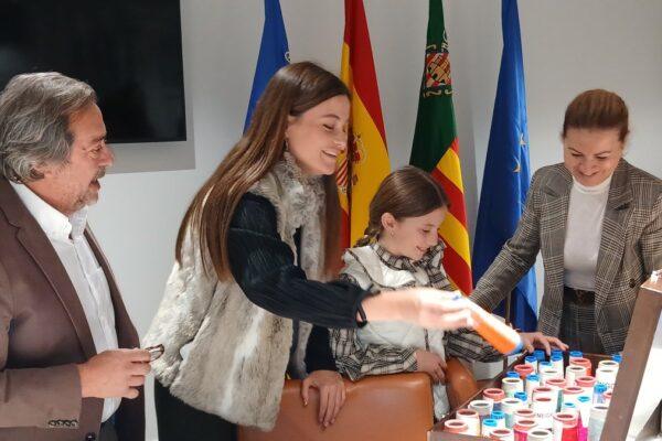 Las Reinas de la Magdalena seleccionan las elegantes sedas de Galanía en El Corte Inglés