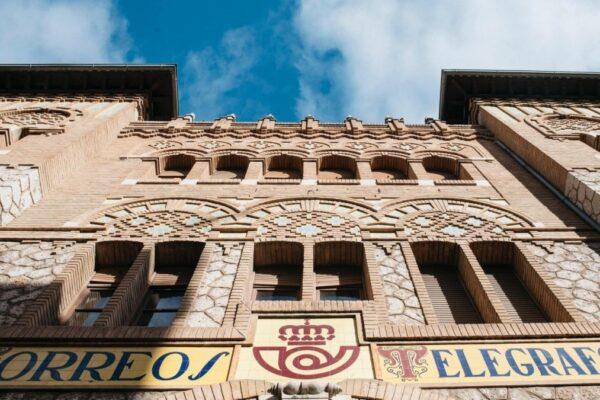 La Generalitat invierte 3,17 millones en la restauración del emblemático edificio de Correos en Castelló