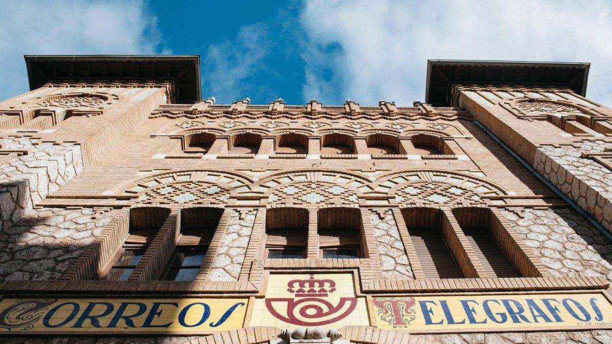 La Generalitat invierte 3,17 millones en la restauración del emblemático edificio de Correos en Castelló