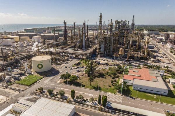 Inversión de más de 860 millones de euros en la refinería de BP en Castellón en la última década