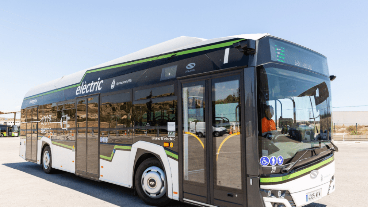 Servicio de autobús Elche a pedanías supera 1,3 millones de pasajeros en
