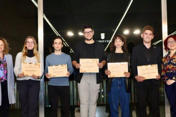 Torrent premia a 45 estudiantes destacados en las PAU por su excelencia académica