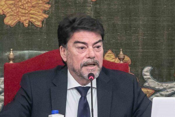 El alcalde de Alicante repudia enérgicamente el reciente asesinato machista
