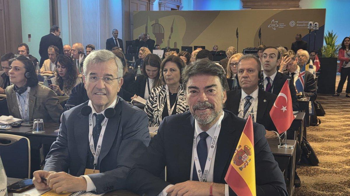 Barcala destaca como portavoz de Asuntos Globales en la cumbre del Consejo de Municipios y Regiones de Europa