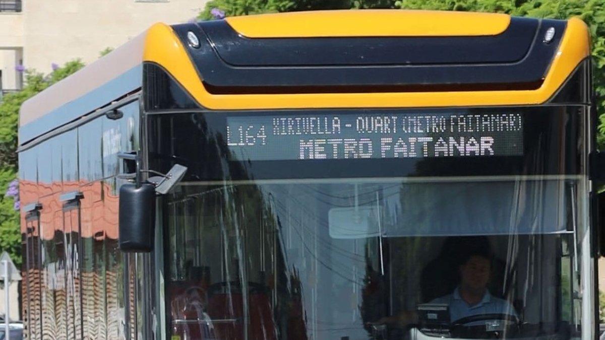 El servicio de bus lanzadera de Xirivella al metro se posiciona como la mejor opción de transporte a Valencia