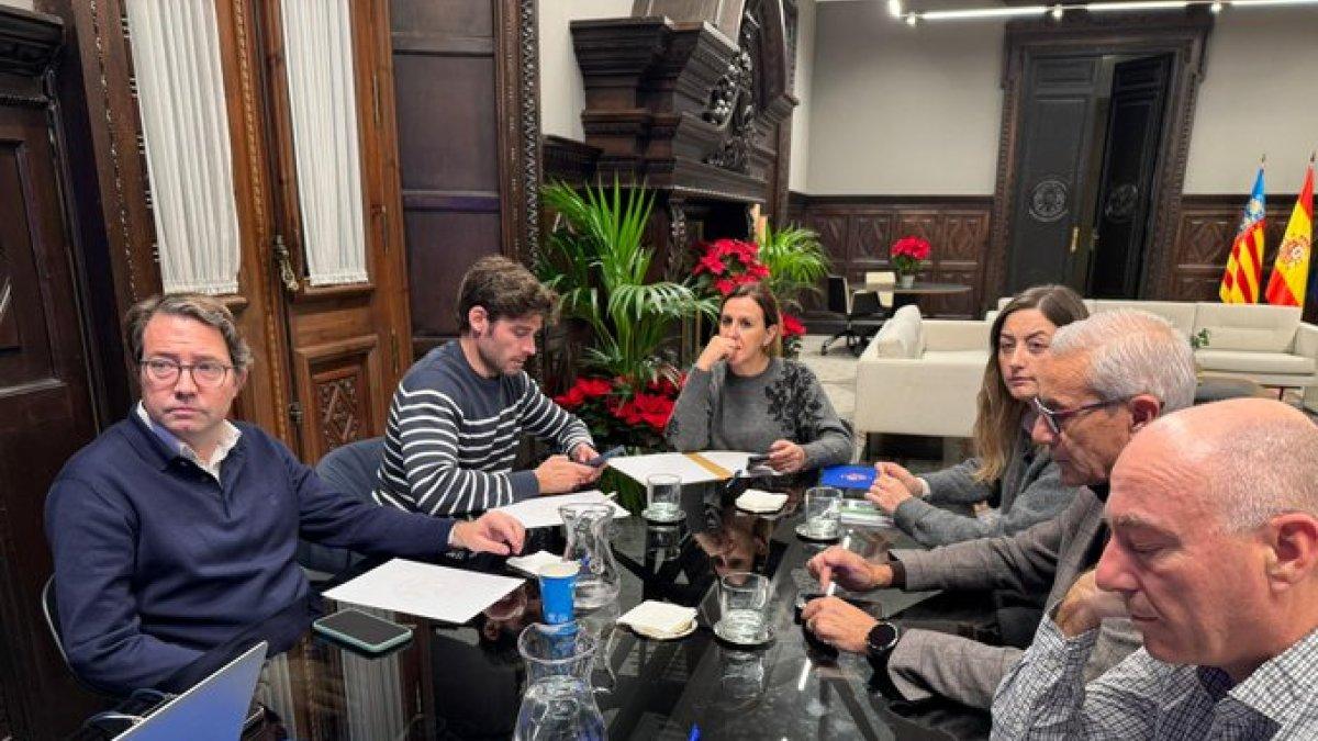 Ayuntamiento Refuerza Medidas por Alerta Roja: Solicitan Suspensión de Partidos de Levante y Valencia Basket