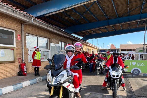 Motoristas en Alicante realizan la 'Papanoelada' para recolectar juguetes para niños en situación de vulnerabilidad
