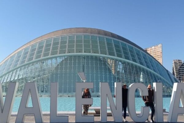 Valencia podría cambiar su nombre: El Ayuntamiento da el primer paso y la Generalitat decide el futuro