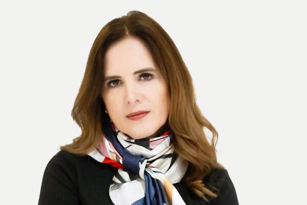 Elisa Guerra: La IA como Asistente de Enseñanza, No Sustituto del Docente