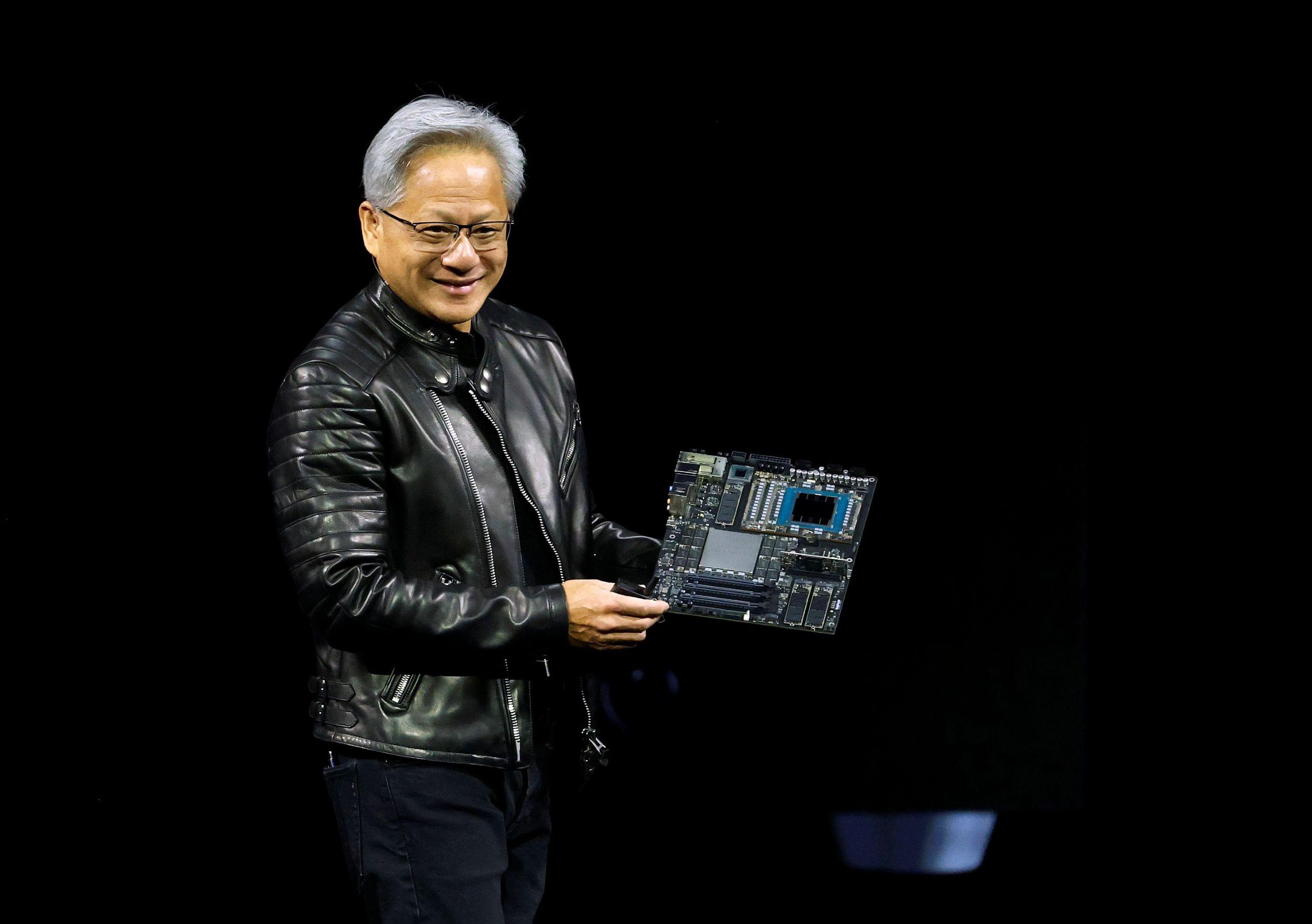 Trump da luz verde a Nvidia para vender chips a China con una comisión del 25%