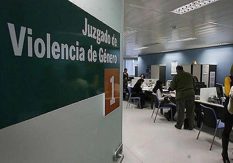 Inician investigaciones por denuncia de acoso sexual contra el secretario del PSOE en Torremolinos