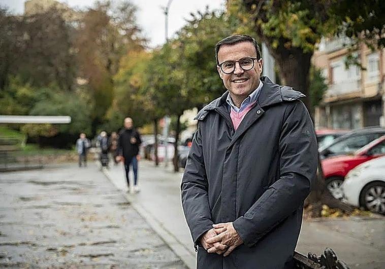 "Comprometido con el PSOE: Aseguro un Gran Futuro para Nuestro Partido"