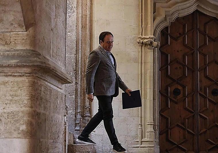 La Primera Entrevista Exclusiva del Presidente de la Generalitat Valenciana se Estrena en À Punt este Martes