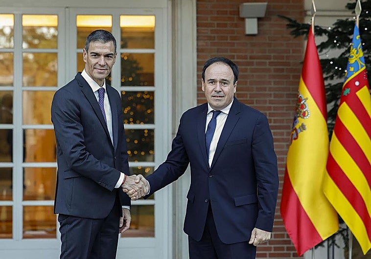 Pérez Llorca presenta a Sánchez un plan de cien medidas clave para impulsar la Comunitat
