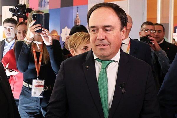 Pérez Llorca advierte sobre la necesidad de explicar la limitación de velocidad del AVE en diferentes tramos