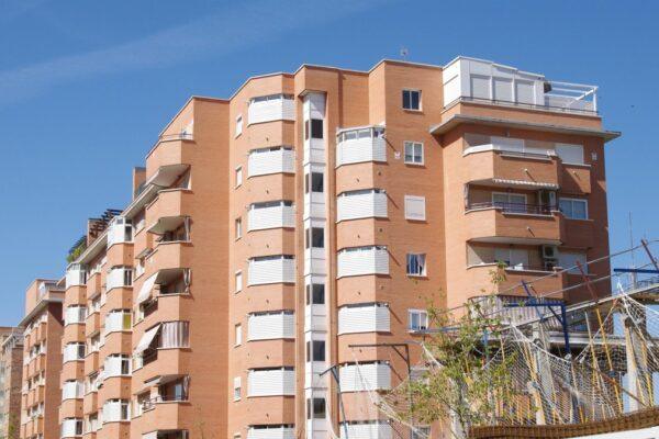Alicante intensifica la lucha contra las viviendas turísticas ilegales con nuevas sanciones