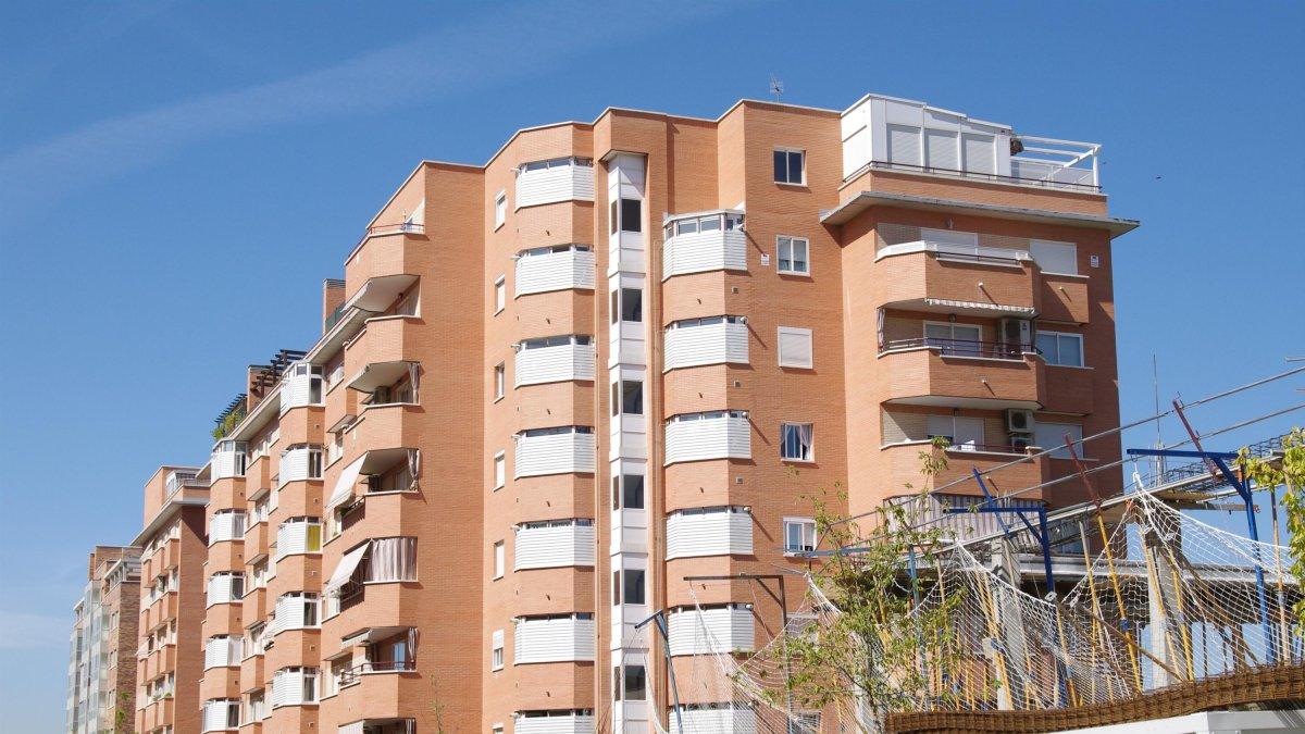 Alicante intensifica la lucha contra las viviendas turísticas ilegales con nuevas sanciones