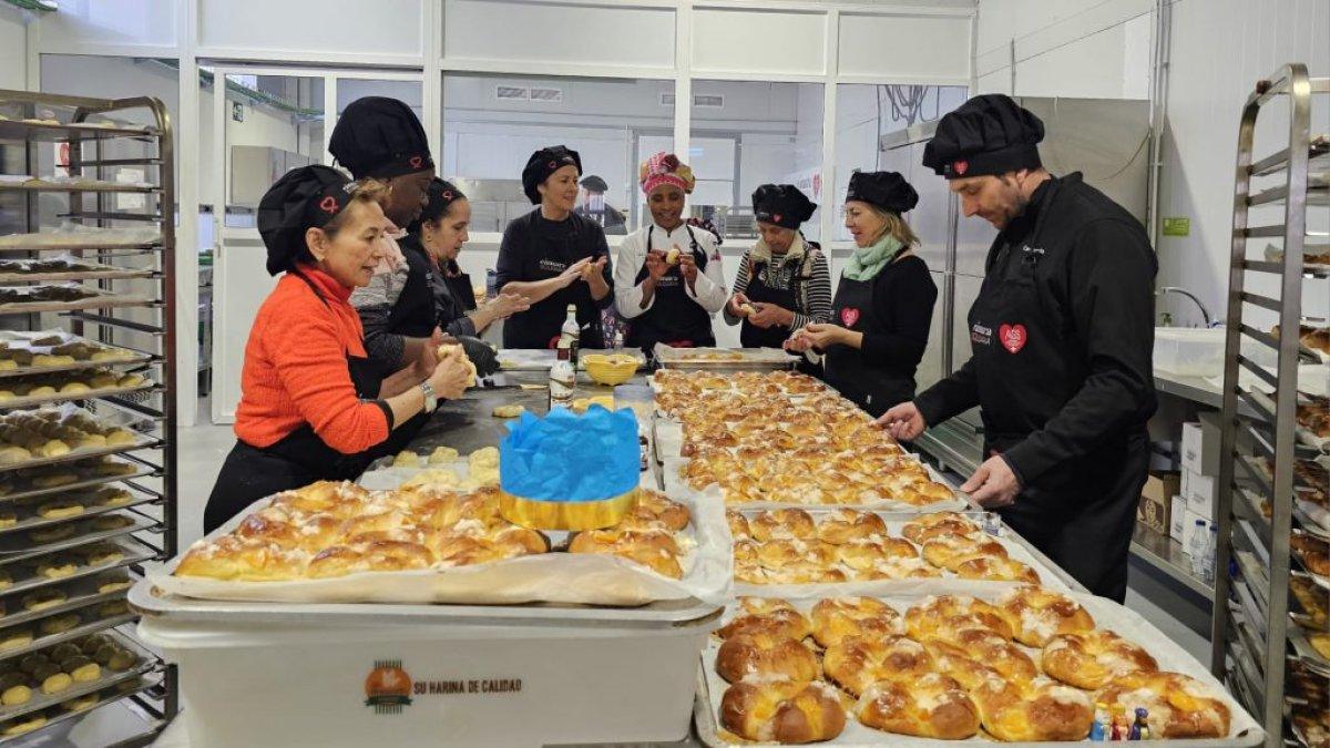 Alicante Gastronómica Solidaria: 500 Roscones y Menús Especiales para Reyes a Personas en Situación Vulnerable