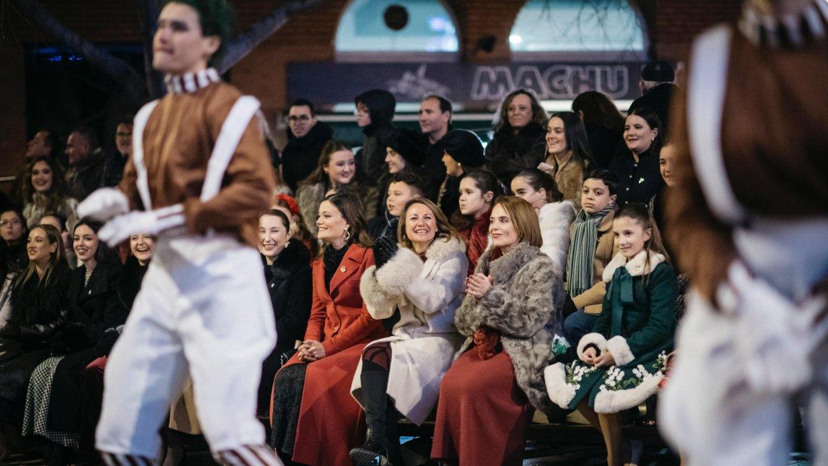 Descubre la Espectacular Cabalgata de Reyes en Castellón: Imágenes Mágicas y Momentos Inolvidables