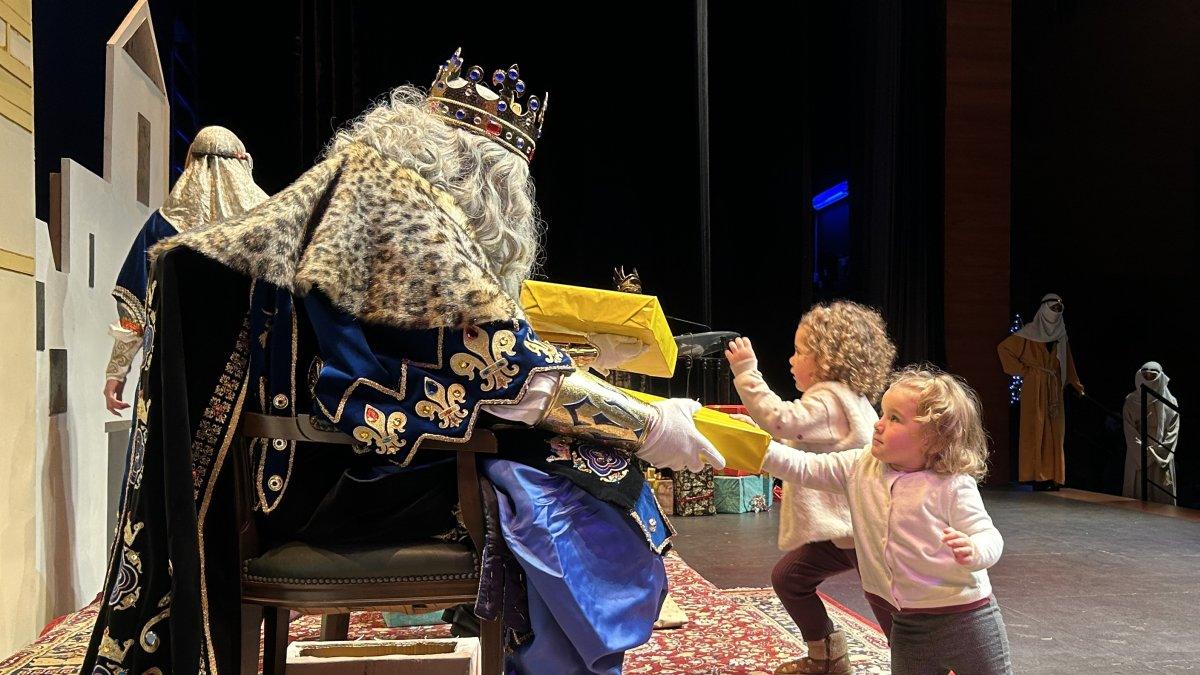 Los Reyes Magos deslumbran en l'Auditori de La Nucía: Un espectáculo inolvidable