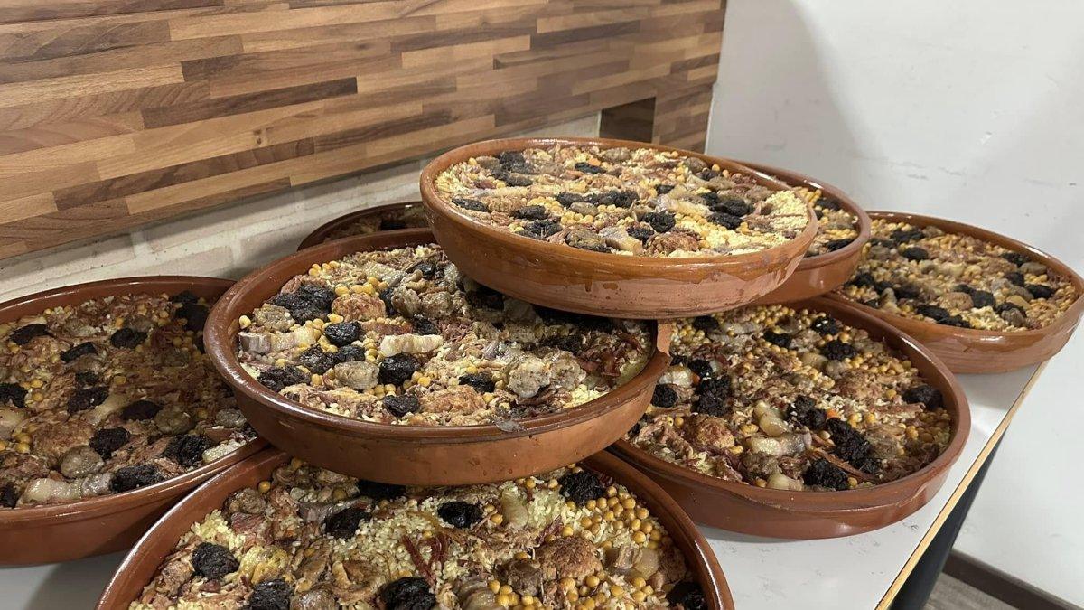Gran Degustación en Torrent: La Falla La Plaça Celebra el "Día del Rossejat" con Más de 30 Cazuelas Deliciosas