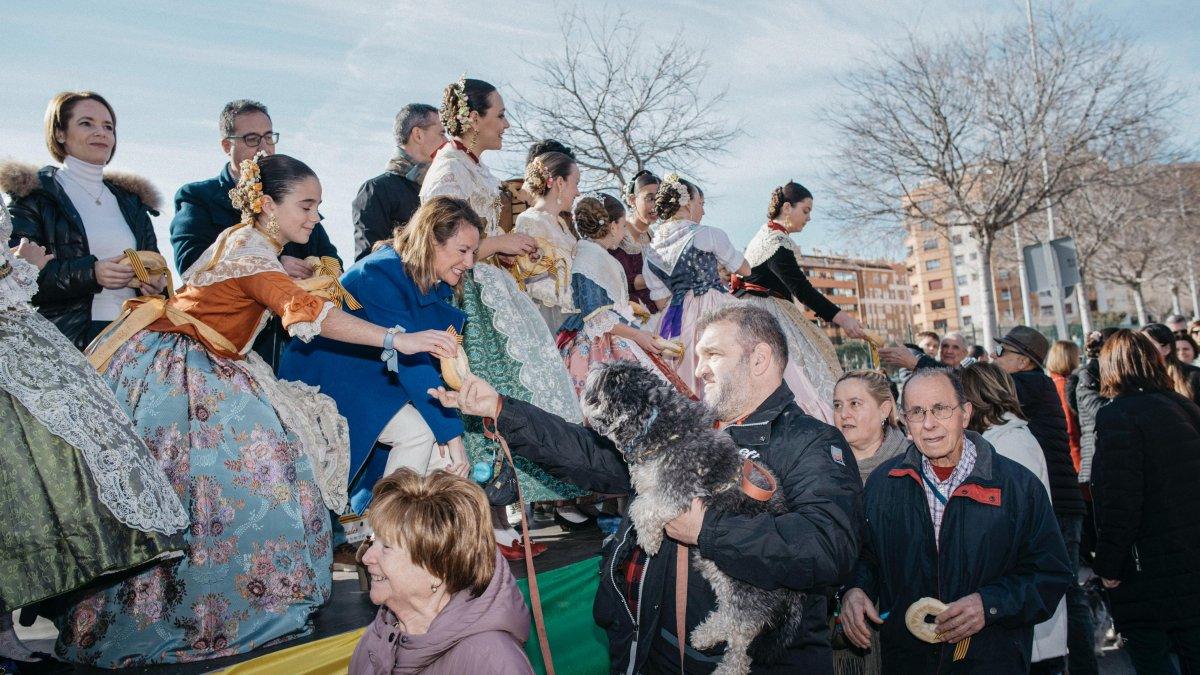 Castellón da la bienvenida al nuevo año con la fiesta de Sant Antoni y un innovador recorrido para la protección animal