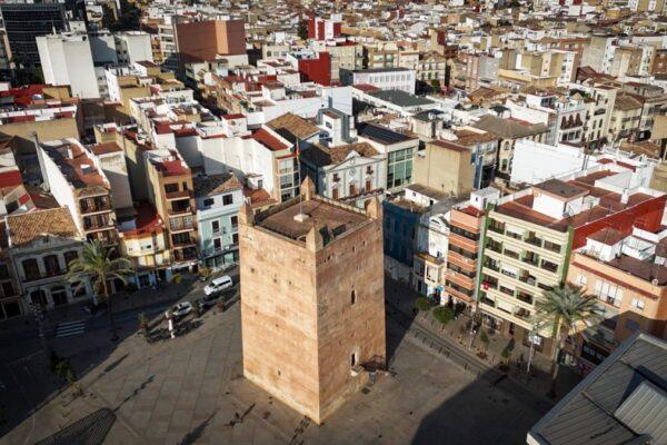 Transformación de la Torre Medieval de Torrent en un Espacio Museístico y Cultural Innovador
