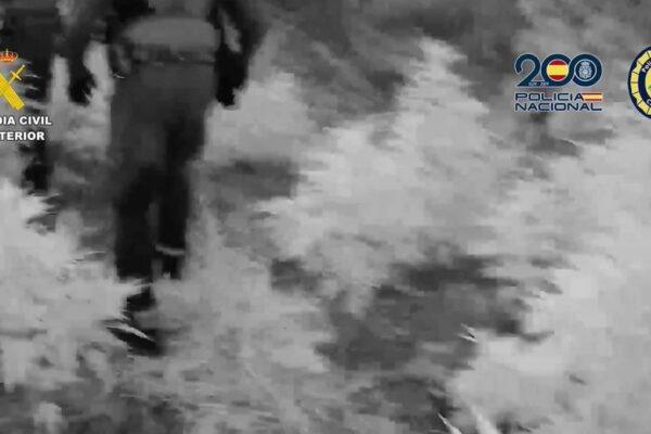 Descubre las Impactantes Plantaciones de Marihuana Ocultas en Alicante y Tarragona: Un Increíble Reportaje Policial