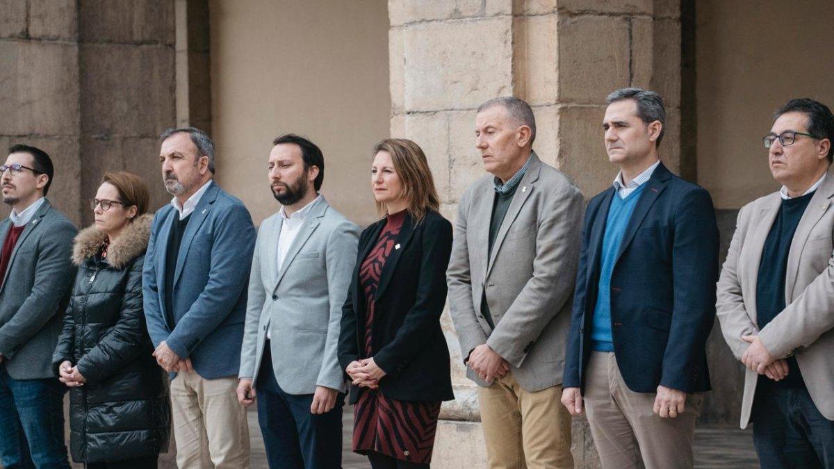 Castellón Rinde Homenaje a las Víctimas del Tragedia del Tren de Córdoba con Minuto de Silencio y Duelo Oficial