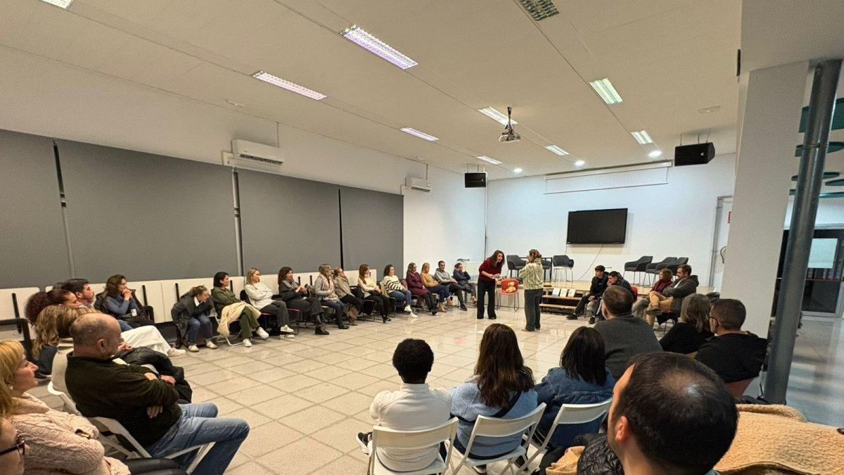 Albal llama a las familias a unirse en la lucha por la salud mental y la prevención del suicidio juvenil