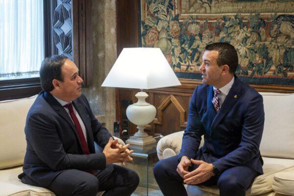 Acuerdo entre Diputación y Generalitat para el traspaso de los Hospitales Generales de Valencia y Bétera