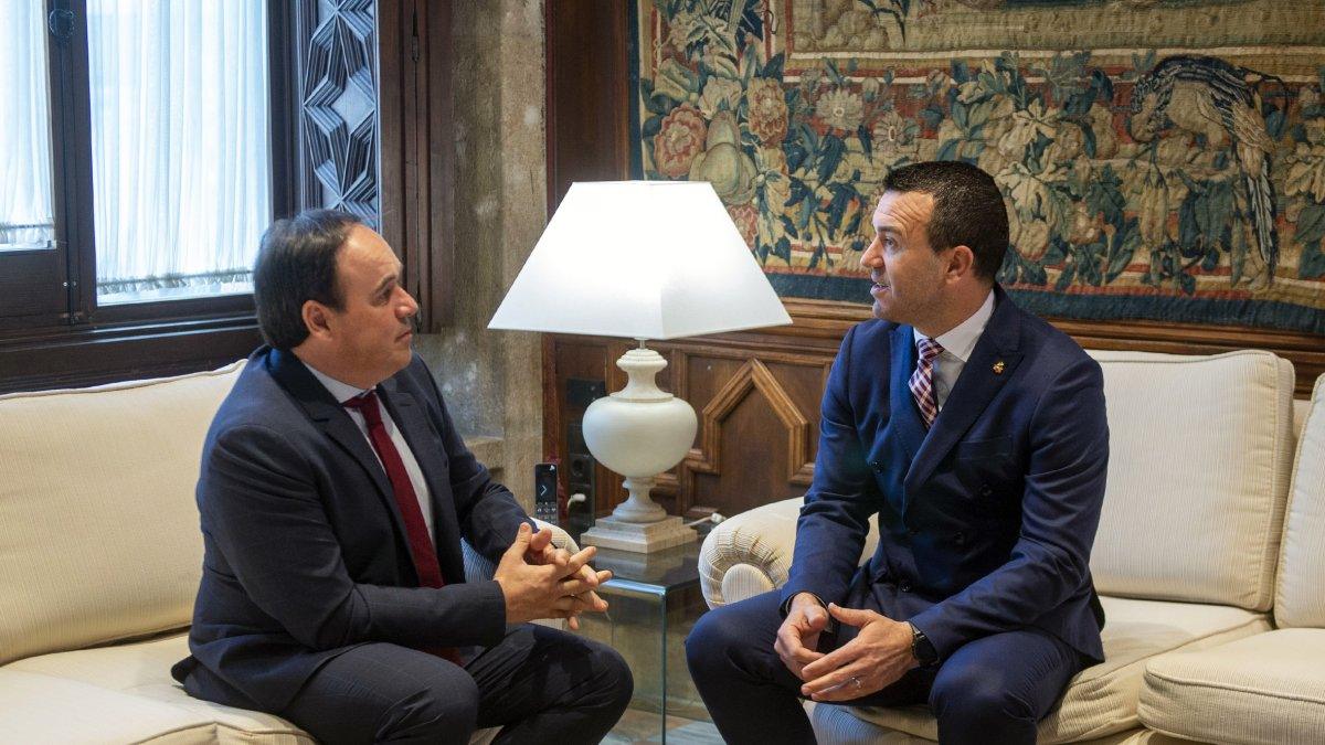 Acuerdo entre Diputación y Generalitat para el traspaso de los Hospitales Generales de Valencia y Bétera