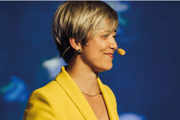 Diana de Arias Far: La Emprendedora Alicantina que Brilla como Finalista del Premio Princesa de Girona Social