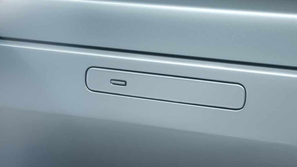 Manijas Retráctiles Minimalistas en Autos de Lujo: ¿Un Riesgo de Seguridad?