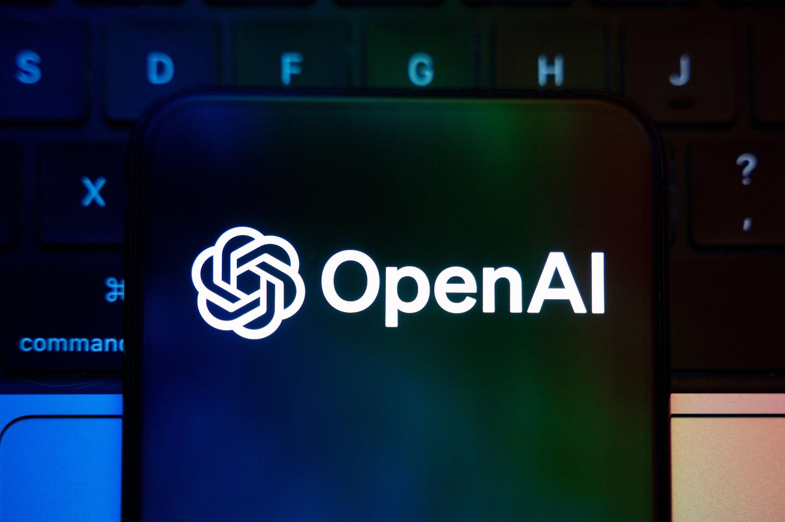 Cofundadores de Thinking Machines Lab abandonan la empresa en medio de controversias para unirse a OpenAI