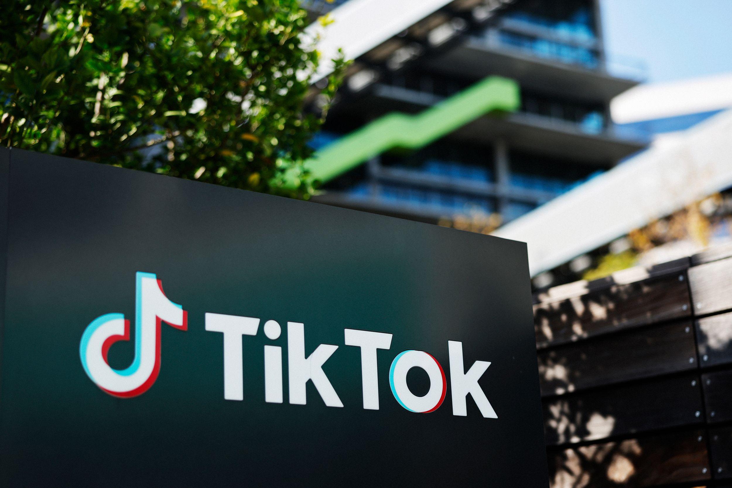 Crisis de Confianza en EE.UU.: ¿La Caída de TikTok Afectará a Sus Nuevos Propietarios?