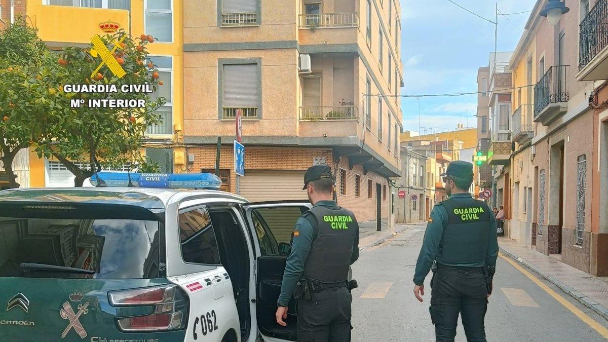 Explotación en pisos de Castellón: Mujeres víctimas, amenazas y la detención de un sospechoso tras una profunda investigación