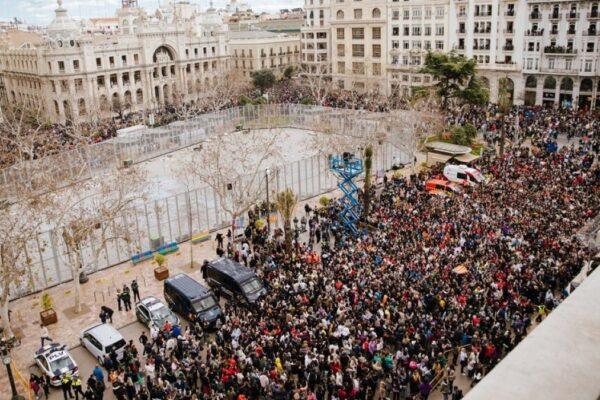 Más de 6,000 Agentes Garantizarán la Seguridad en las Fallas de Valencia