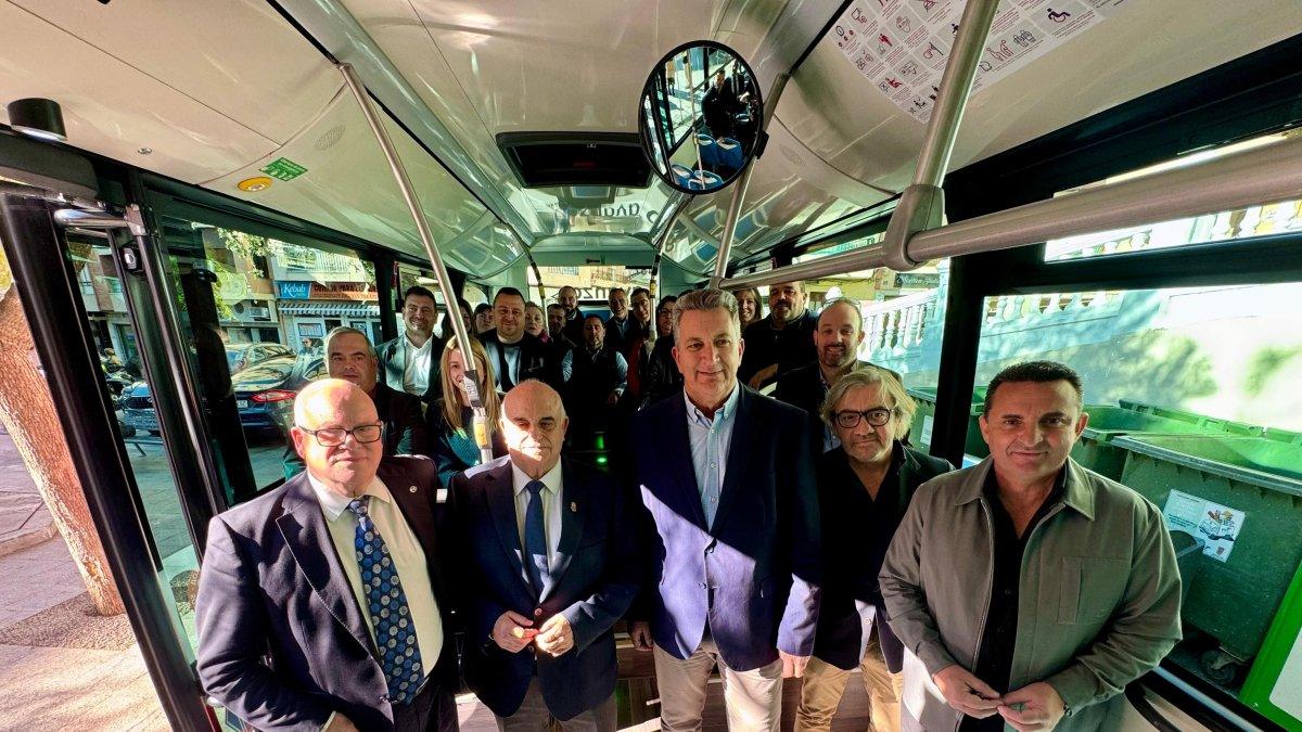 Inauguración de la nueva línea de autobús que une La Nucía, l'Alfàs y Altea: un avance histórico para la movilidad regional
