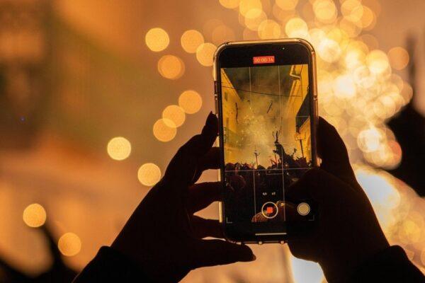 Vive las Fallas: Más de 300 Disparos de 100 Comisiones Iluminarán la Ciudad con Pirotecnia