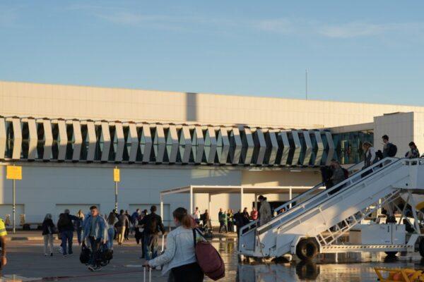 El Aeropuerto de Castellón Rompe Récords: Más Vuelos, Nuevas Rutas y 400,000 Plazas para un Verano Inolvidable