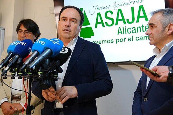 Llorca defiende a Barcala: «La gestión del alcalde no ha causado inconvenientes»
