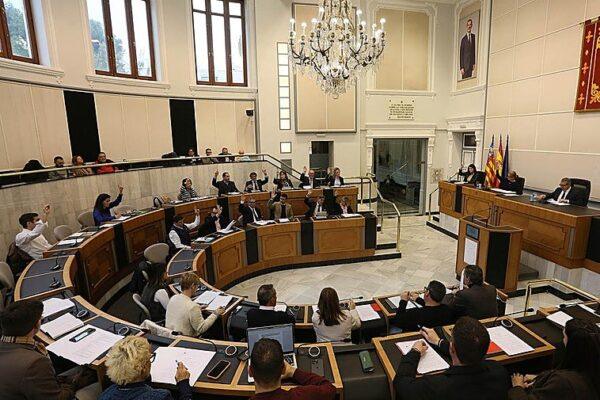 El PP Desestima Propuestas de la Oposición para Debatir las VPP en la Diputación de Alicante