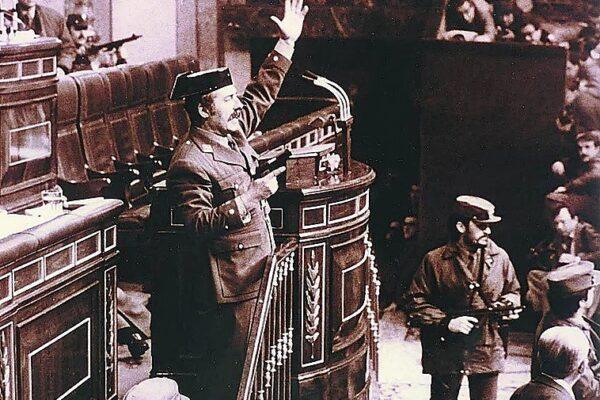 Fallece Antonio Tejero a los 93 años en Valencia, el emblemático protagonista del 23 F