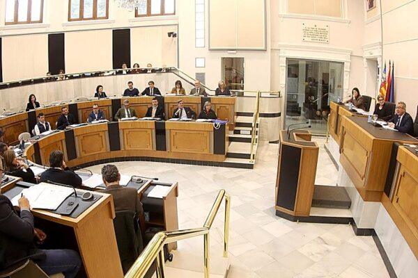 Pleno Extraordinario en la Diputación: Toni Pérez Aborda el Bono Comercio