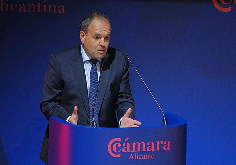 El PSOE alerta sobre el 88% de los ingresos de la Cámara de Alicante provenientes de fondos públicos