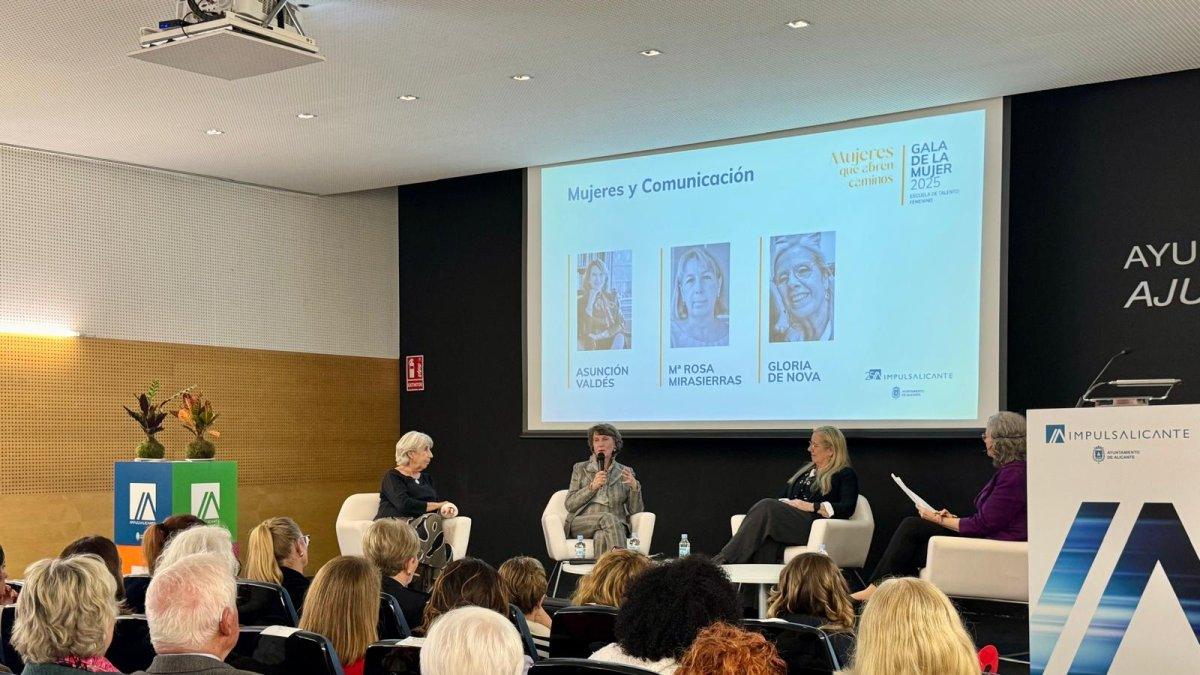 Mujeres Líderes: Celebrando el Éxito Femenino en la Gala de Impulsalicante